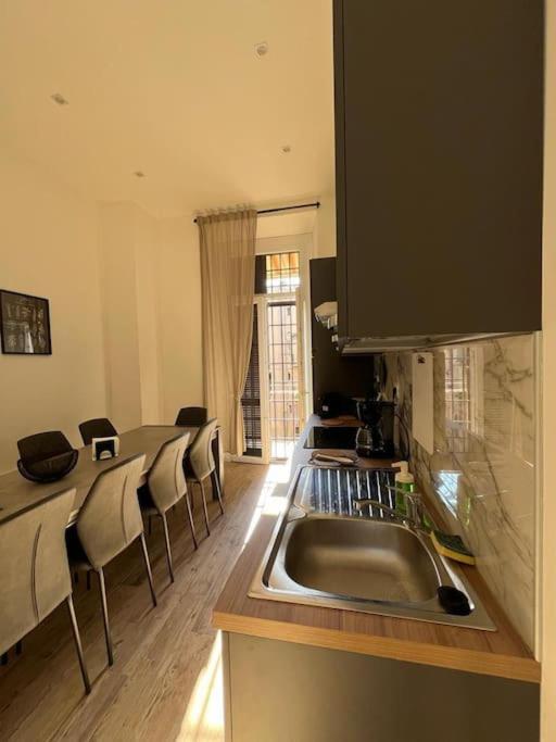 Heaven Luxury - 4 Bedroom 3 Bth, 13 Pr, Dowtown Apartment Rome